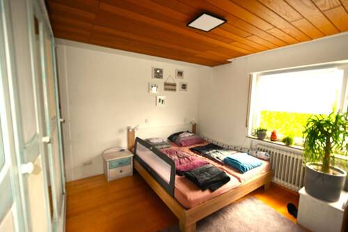 großes Schlafzimmer - 