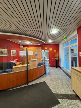 Eingangsbereich - 11 Zimmer Büro in Furth im Wald