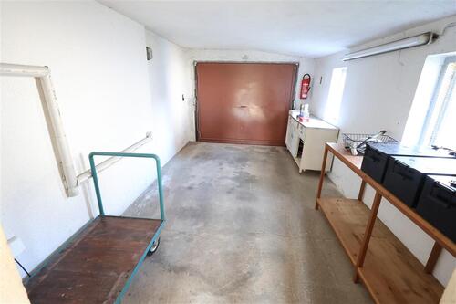 Garage - 