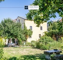 Ein Zuhause mit Geschichte, Charakter und mediterranem Gartenparadies mitten in Cham