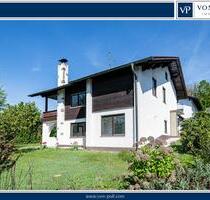 Zweifamilienhaus in guter Lage, größtenteils saniert - Stamsried