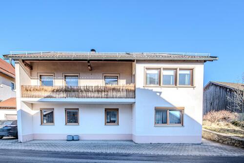 Aussenansicht - 6 Zimmer Mehrfamilienhaus, Wohnhaus in Gleißenberg