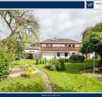 Familienfreundliches Einfamilienhaus mit offenem Wintergarten und herrlicher Gartenanlage - Furth im Wald / Lixenried