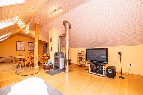 Dachgeschoss_Zimmer - 