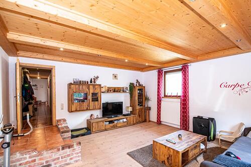 Wohnung_1_EG_Wohnzimmer (2) - 
