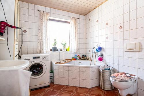 Wohnung_1_EG_Bad (1) - 