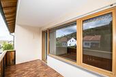 OG_Wohnzimmer_mit_Zugang_Balkon (3) - 