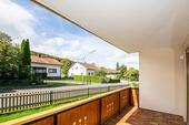 EG_Wohnzimmer_mit_Zugang_Balkon (2) - 