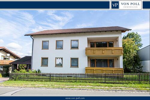 Aussenansicht - 8 Zimmer Zweifamilienhaus zum Kaufen in Neukirchen beim Heiligen Blut