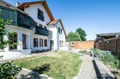 Aussenansicht - Zweifamilienhaus mit 313,95 m&sup2; in Schönthal / Döfering zum Kaufen