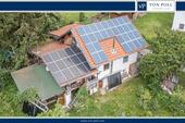 Aussenansicht - Wohnhaus in ruhiger Lage mit toller Aussicht und PV-Anlage