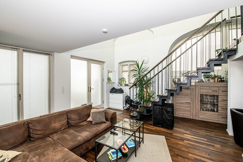 EG_Wohnzimmerbereich(1) - 2 Zimmer Galerie, Ausstellungsfläche in Amberg