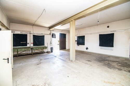 Garage - 