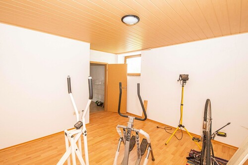 Einliegerwohnung_EG_Schlafzimmer(2) - 