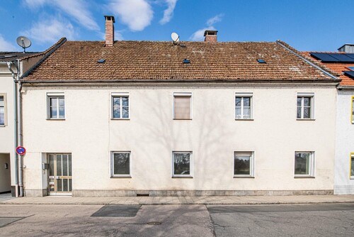 Aussenansicht - 8 Zimmer Mehrfamilienhaus, Wohnhaus in Cham