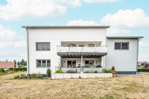 Aussenbereich - 9 Zimmer Etagenwohnung in Roding