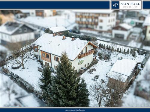 Aussenansicht - 12 Zimmer Mehrfamilienhaus, Wohnhaus zum Kaufen in Lam