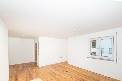 OG_Wohnung_hinten_ohne_Balkon(2) - 