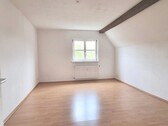 Zimmer 2 - Schöne 3-Zi-Whg - FÜR MAXIMAL 2 PERSONEN -Einbauküche – Tageslichtbad – Wiesengrund in Laufweite