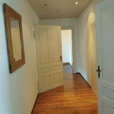 Flur.jpg - 4 Zimmer Etagenwohnung in Crimmitschau