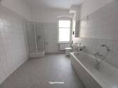 k-Tageslichtbad.jpg - Etagenwohnung mit 100,00 m&sup2; in Crimmitschau zum Kaufen