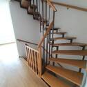 Treppe ins 1.OG.jpg - 