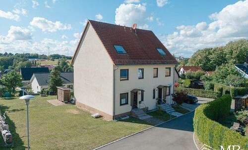 Vorderansicht.jpg - Ein schönes Zuhause mit toller Aussicht