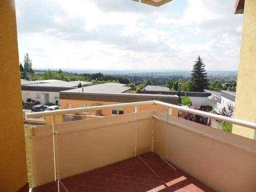 Aussicht Balkon.JPG - Etagenwohnung zum Kaufen in Zwickau