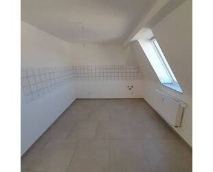 Helle 3-Zi DG Wohnung mit EBK in Stadtlage - Zwickau Pölbitz