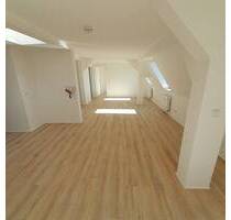 Helle 3-Zi DG Wohnung mit EBK in Stadtlage - Zwickau Pölbitz