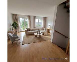 Geräumige Doppelhaushäfte mit toller Aussicht - Neumark