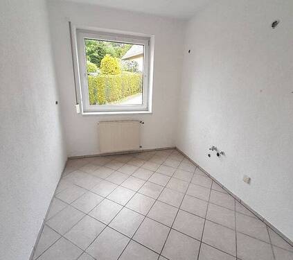 Küche aktueller Zustand.jpg - Doppelhaushälfte in Neumark