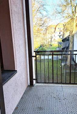 8 Blick vom Balkon.jpg - 