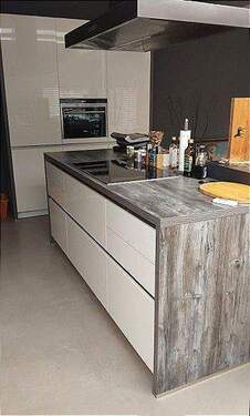 offene Küche mit EBK-Block.jpg - 