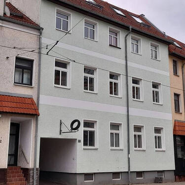 k-Vorderansicht.jpg - MFH komplett kernsaniert, fast vermietet im Stadtteil Marienthal