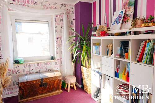 AZ im Dachstudio.jpg - 