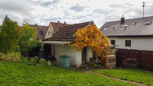 Gartenhaus - 6 Zimmer Zweifamilienhaus in Möglingen