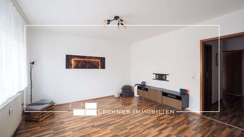 Wohnzimmer - Einziehen und wohlfühlen. - 240.000,00&nbsp;EUR Kaufpreis, ca.&nbsp; 68,55&nbsp;m&sup2;&nbsp;Wohnfl&auml;che