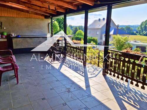 riesen überdachte Terrasse - Doppelhaushälfte mit xxxl-überdachter Terrasse in Niederlichtenau