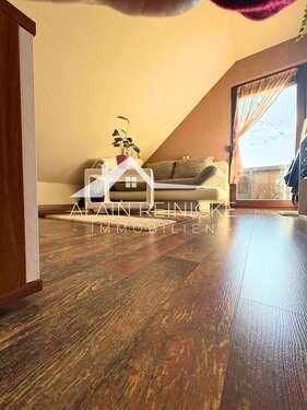 2. KiZi im DG mit Balkonzugang - 