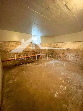 sehr großer Keller - 