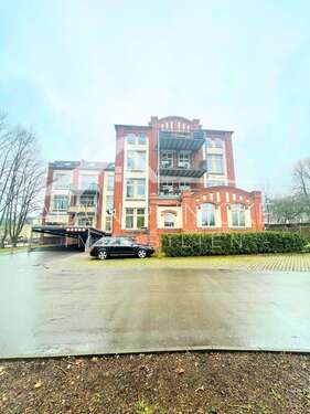 Ansicht Haus vorn - Erdgeschoßwohnung mit 79,00 m² in Chemnitz zum Kaufen