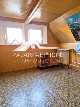Zimmer im Dachgeschoß - 