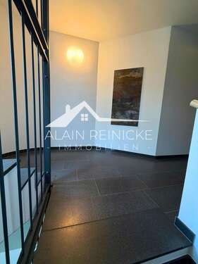 Treppenhaus (2) - Maisonettenwohnung mit 89,20 m&sup2; in Chemnitz zum Kaufen