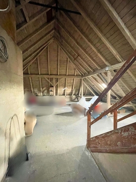 Atelier (Dachboden) - 