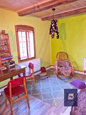 Kinderzimmer/Büro - 