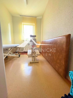 Behandlungsraum im EG - 