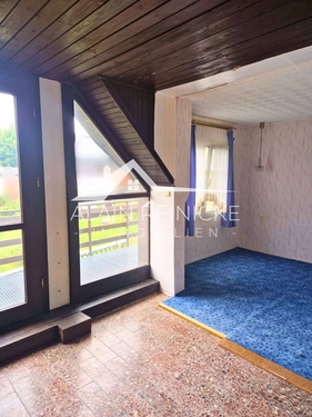 Spitzboden mit Balkon - 