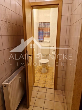 Gäste-WC - Büro mit 398,86 m² in Brand-Erbisdorf zum Kaufen