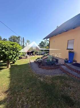 Hausansicht - Einziehen und wohlfühlen! - 299.500,00&nbsp;EUR Kaufpreis, ca.&nbsp; 104,39&nbsp;m&sup2;&nbsp;Wohnfl&auml;che